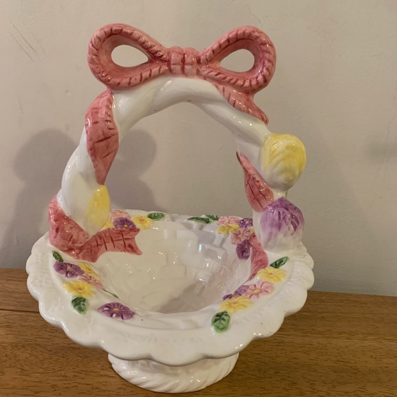 Ceramic Easter Basket - Picture 3 of 5